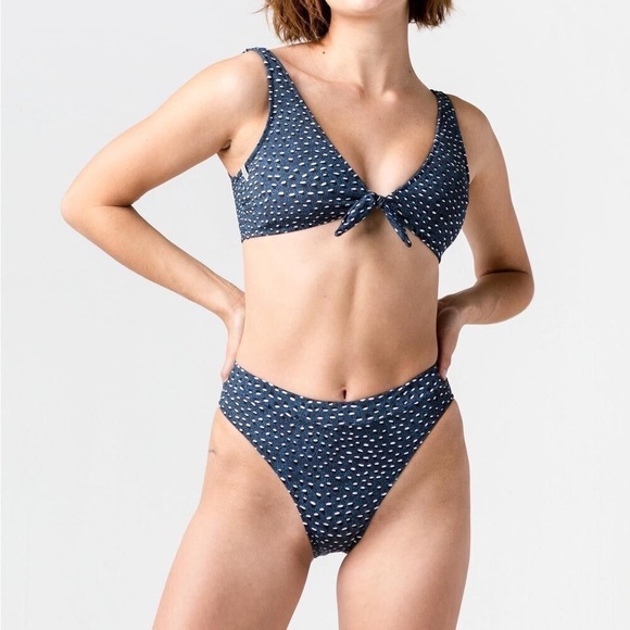 Rythm Pebble Front Tie Bikini Top and Bottom - S/M - Picture 1 of 10